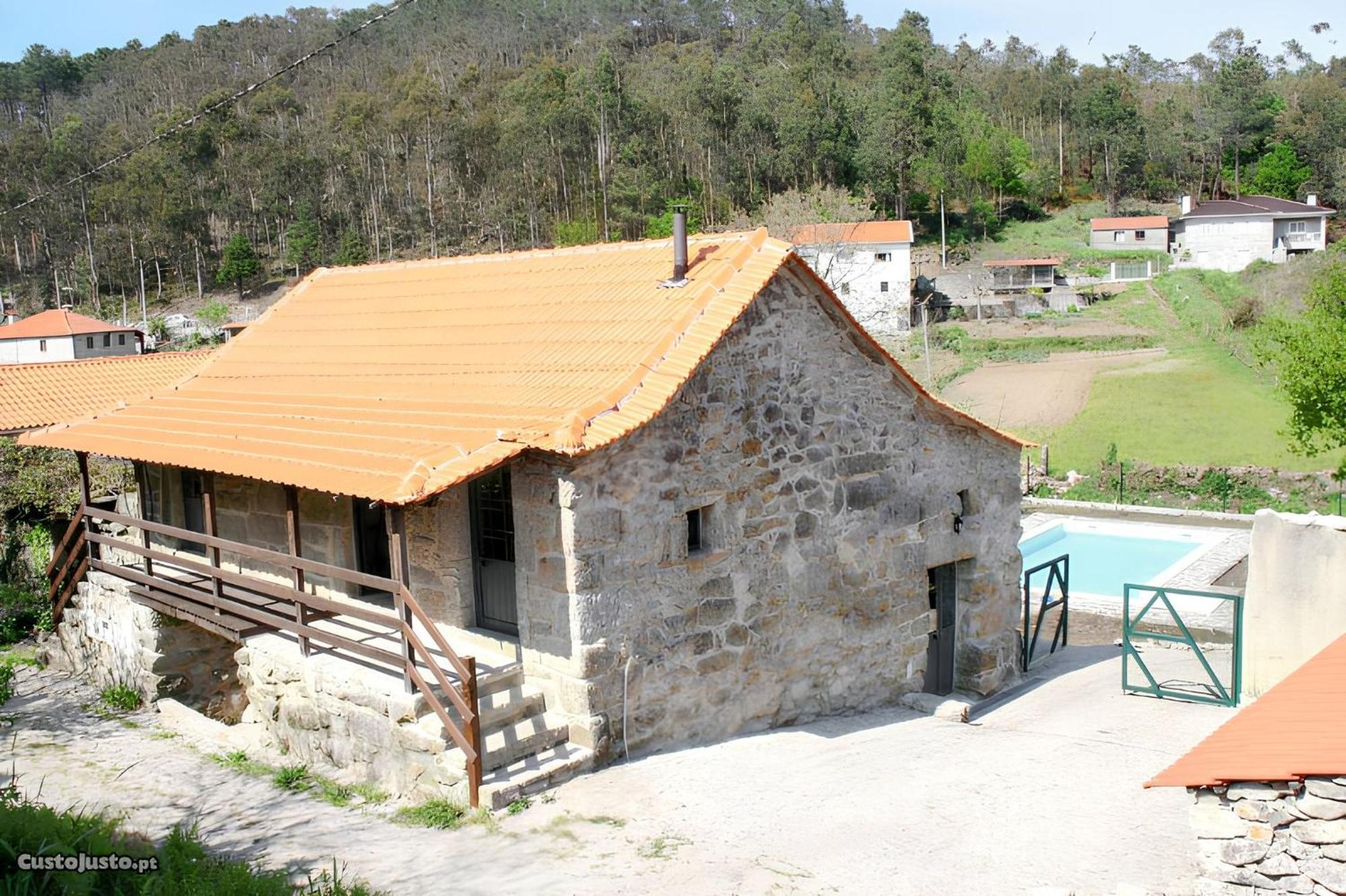 Villa Welcoming House With Mountain View In Agueda Shared Pool à Urgueira  Extérieur photo