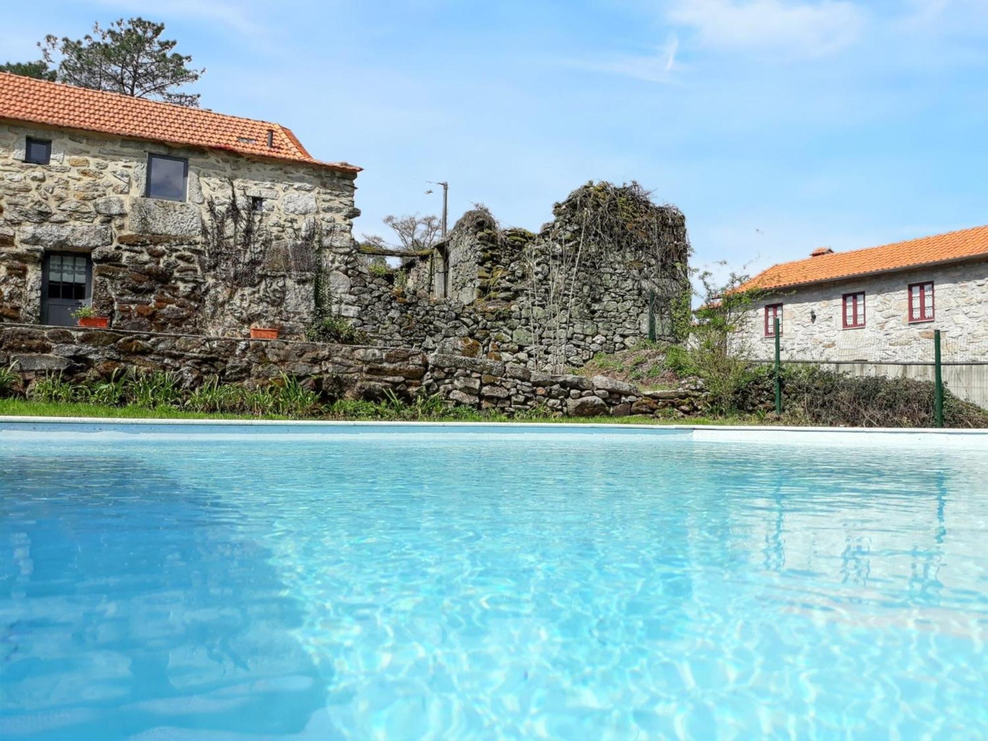 Villa Welcoming House With Mountain View In Agueda Shared Pool à Urgueira  Extérieur photo
